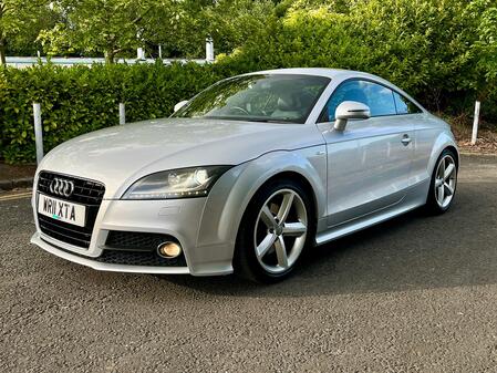 AUDI TT 2.0 TFSI S line